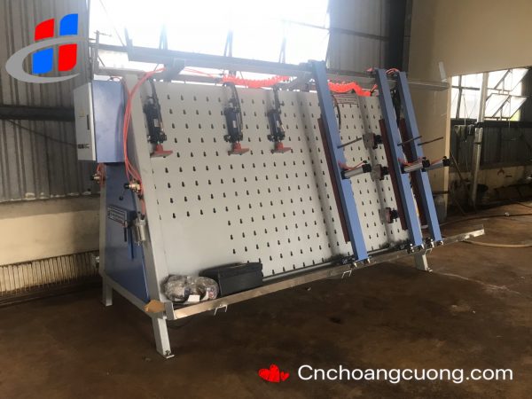https://cnchoangcuong.com/product/may-ghep-khung-cua-2-mat-mh2324a/